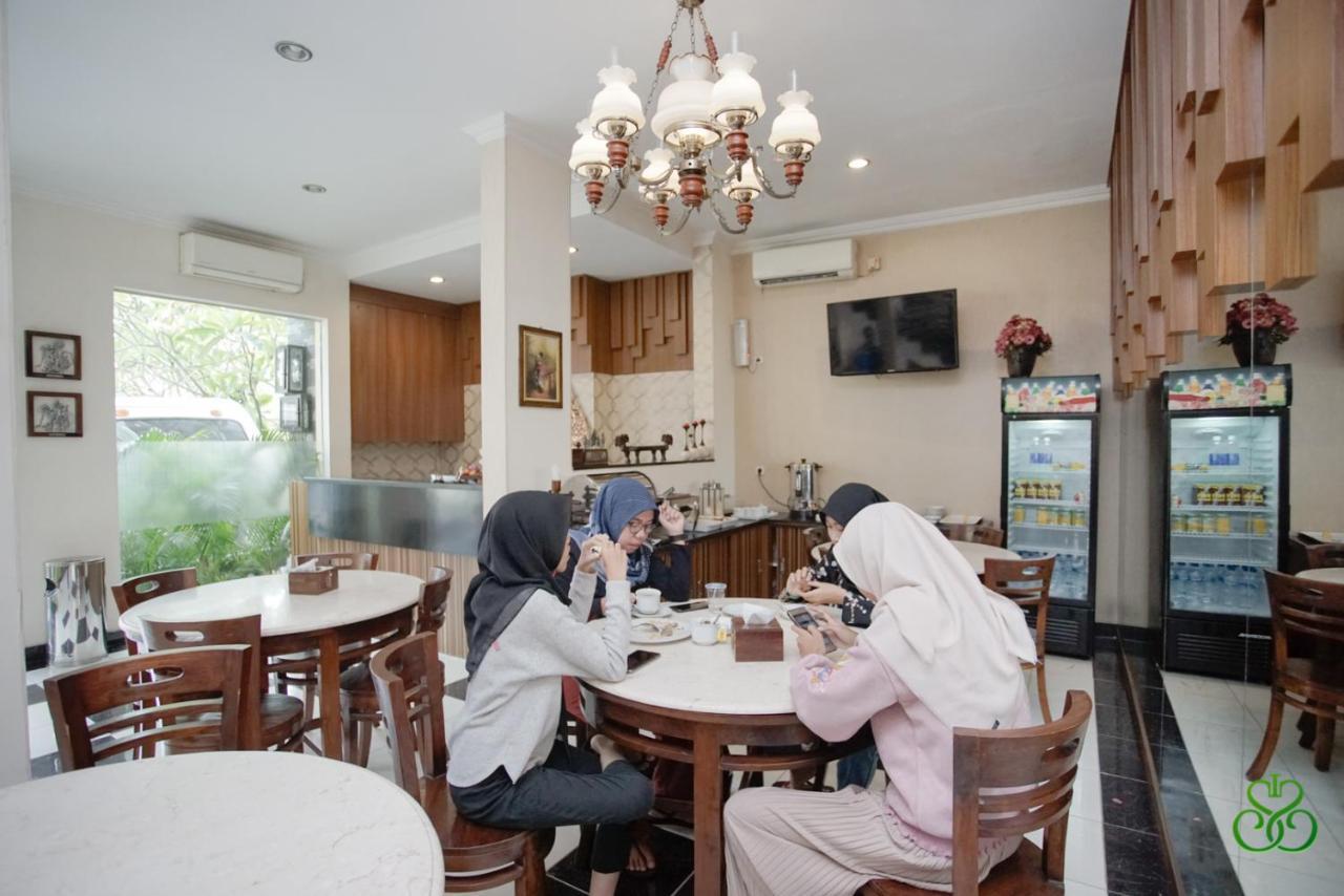 Selaras Syariah Hotel *